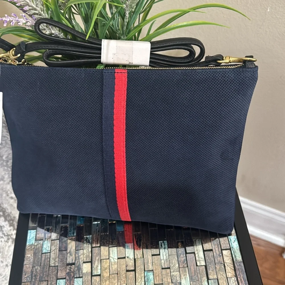 Clare V . sac Bretella Pertorated Suede Crossbody bag - Picture 6 of 16